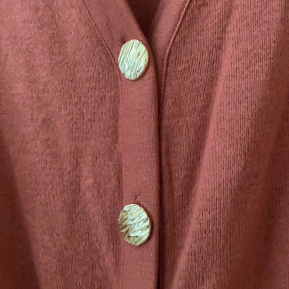 Soft coral sweater with front tie - Picture 4 of 5